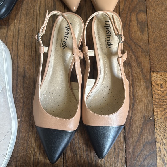 5 Pairs of Shoes Size 8.5 Women’s - Picture 5 of 6